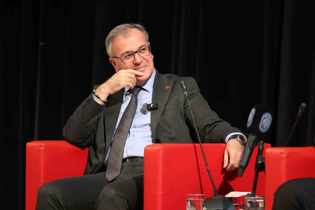 Hacılar Belediye Başkanı Bilal Özdoğan, Kayseri'deki 18'inci Kentsel Dönüşüm Zirvesi'nde