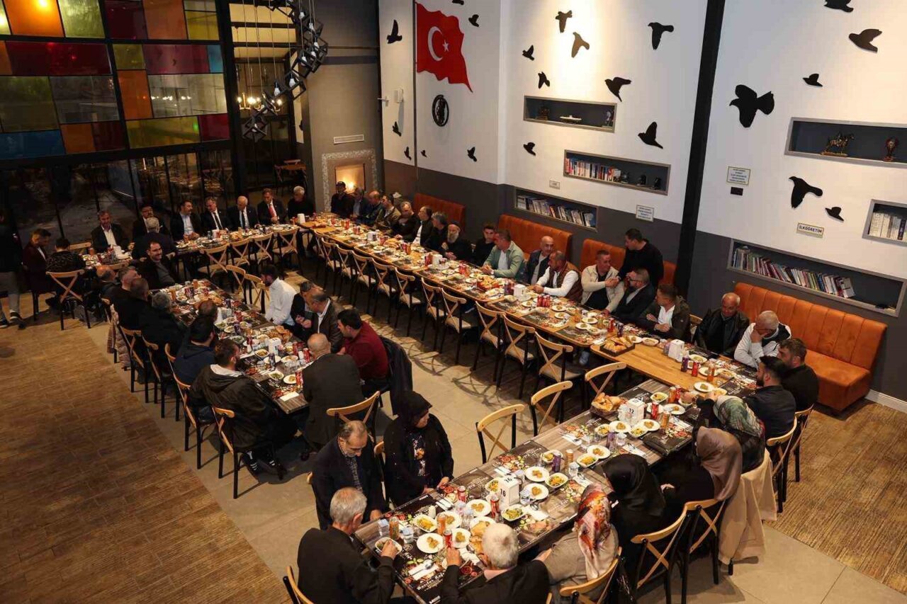 Hacılar Belediye Başkanı Bilal Özdoğan, ilçedeki esnaf ve iş insanlarıyla