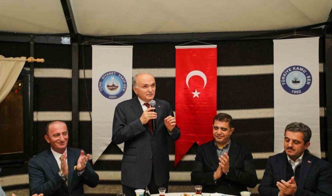 Düzce’de Değerler Merkezi’nin Temeli Önümüzdeki Günlerde Atılacak Düzce Belediye Başkanı Dr. Faruk Özlü, din görevlileriyle düzenlenen etkinlikte