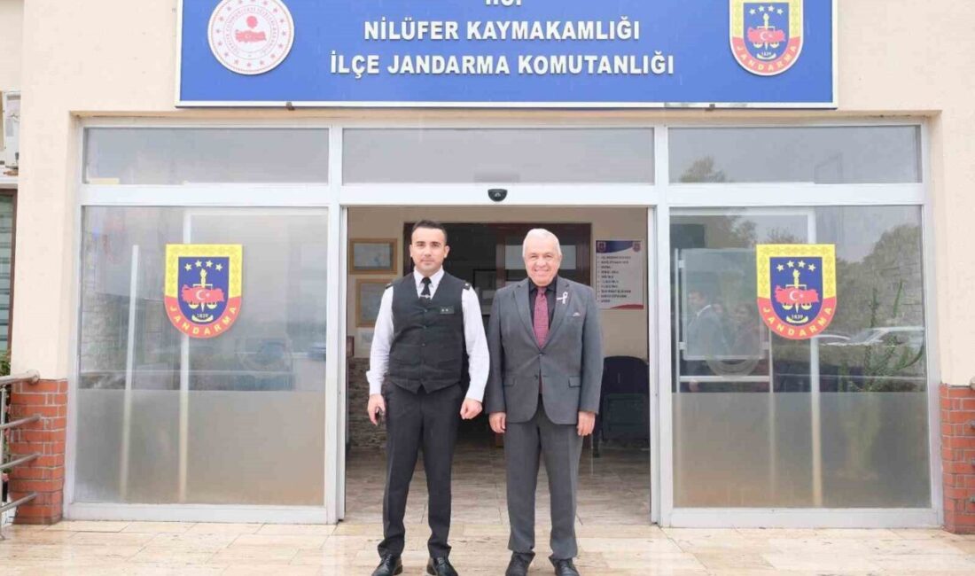 Nilüfer Belediye Başkanı Şadi Özdemir, yeni atanan Üsteğmen Çağlar Önderışık'ı