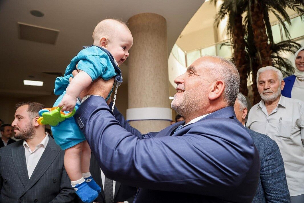Canik Belediye Başkanı İbrahim Sandıkçı, Aile Yılı kapsamında ihtiyaç sahibi