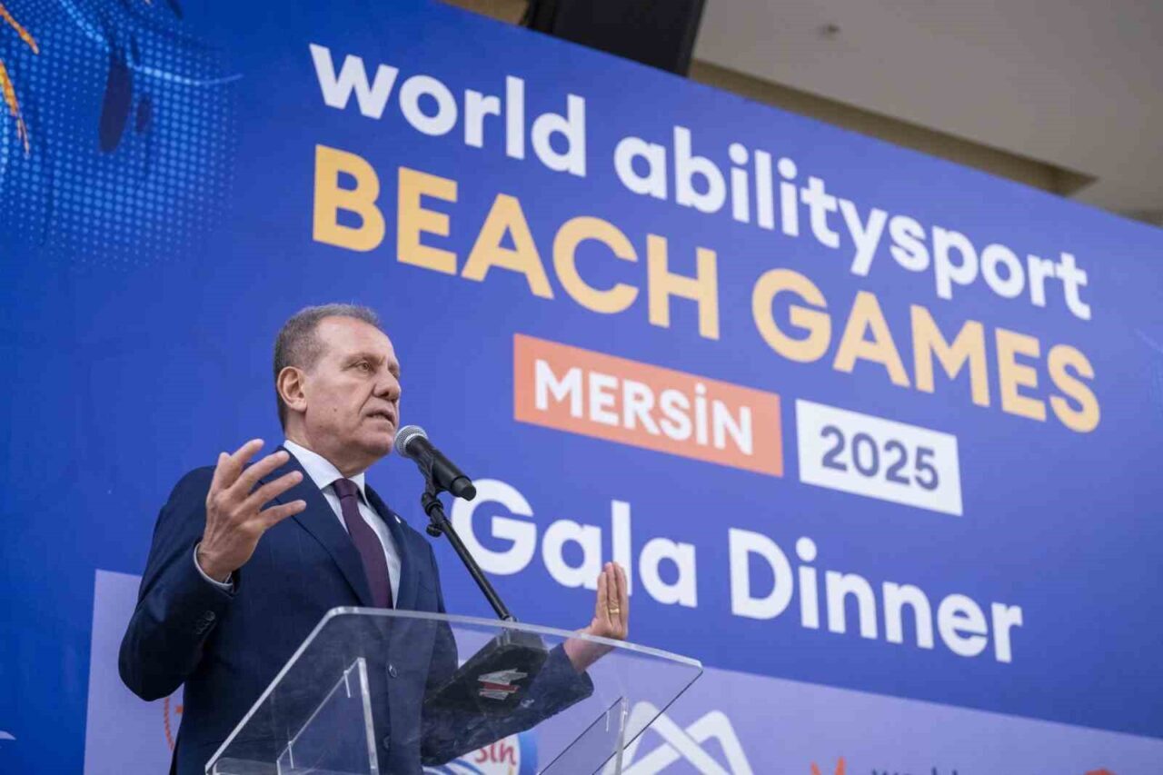 Mersin Büyükşehir Belediye Başkanı Vahap Seçer, Dünya Paralimpik Plaj Oyunları'nın