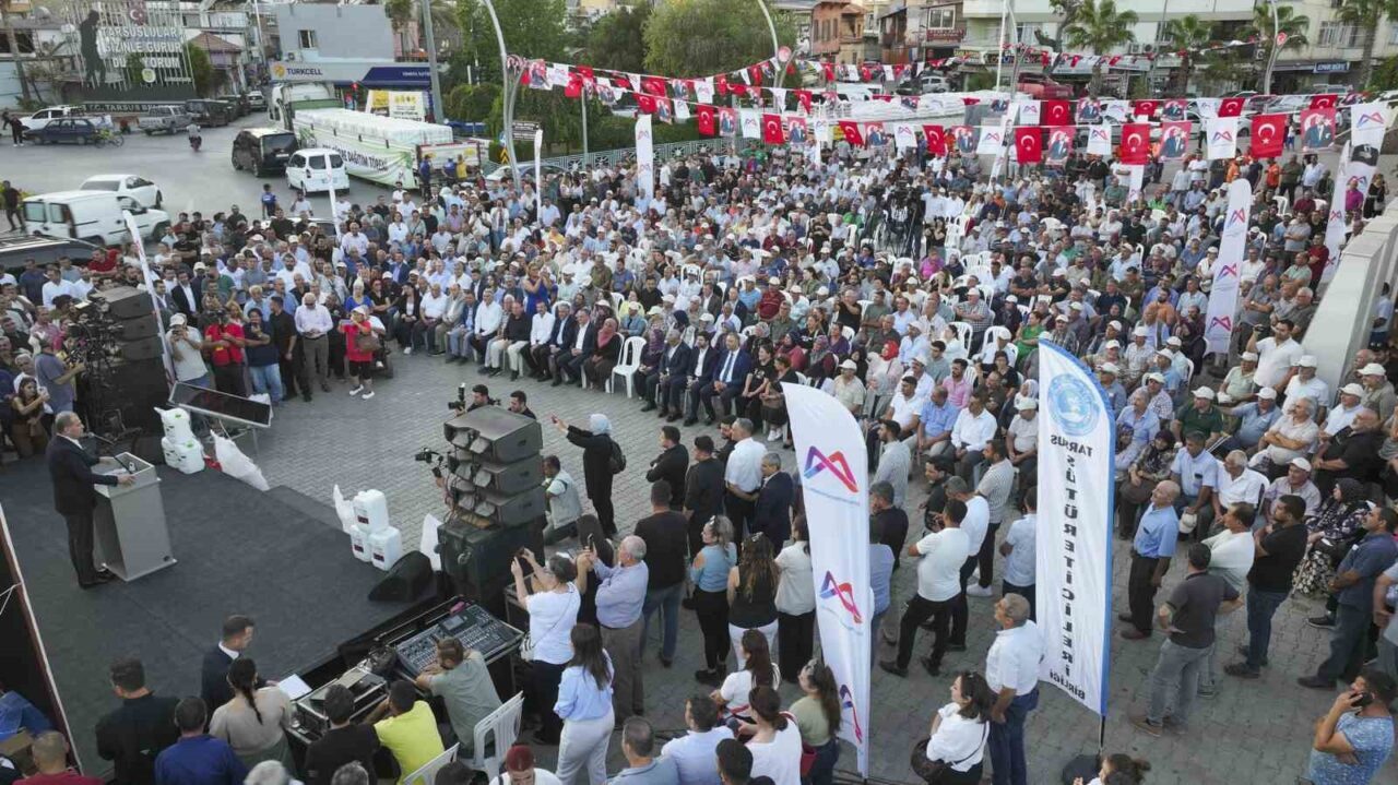 Mersin Büyükşehir Belediye Başkanı Vahap Seçer, tarımsal destekler için düzenlenen