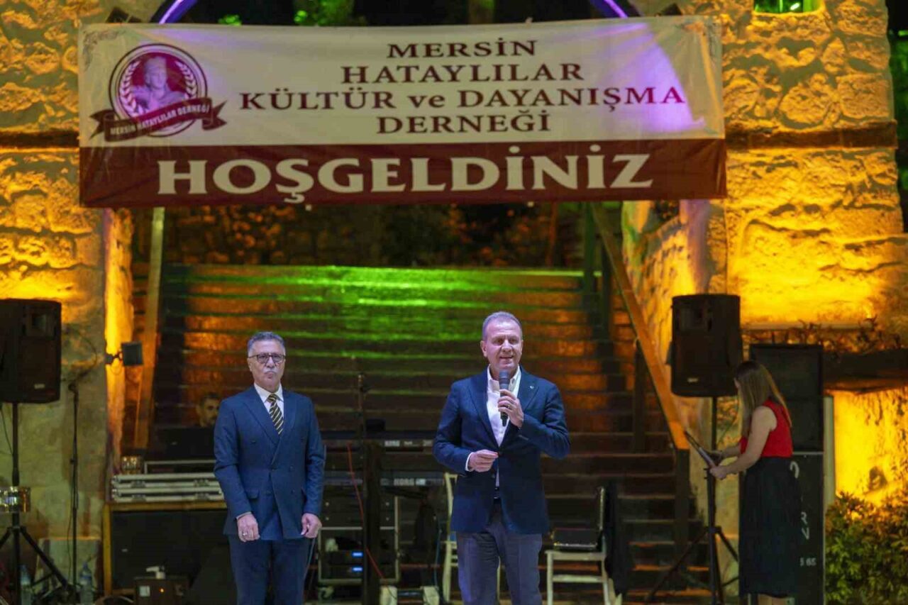 Mersin Büyükşehir Belediye Başkanı Vahap Seçer, Hataylılar Derneği’nin etkinliğinde sosyal barış vurgusu yaptı