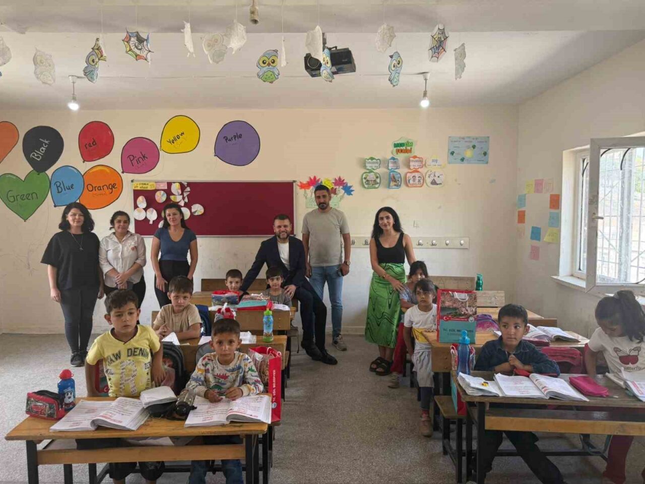 Diyarbakır'ın Eğil Belediye Başkanı Fırat Seydaoğlu, Kalkan Mahallesi, Beysu İlkokulu