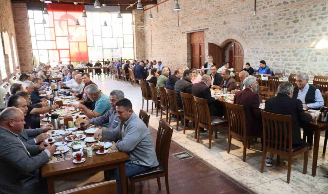 Nazilli Belediye Başkanı Dr. Ertuğrul Tetik, 19 Ekim Muhtarlar Günü'nde