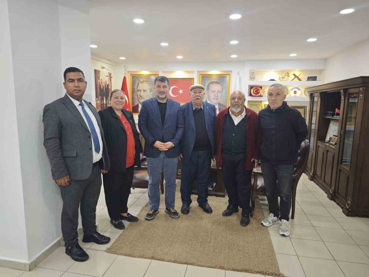 Düzce'de yapılan Batı Karadeniz Romanlar bölge toplantısına Düzce Milletvekili Ercan