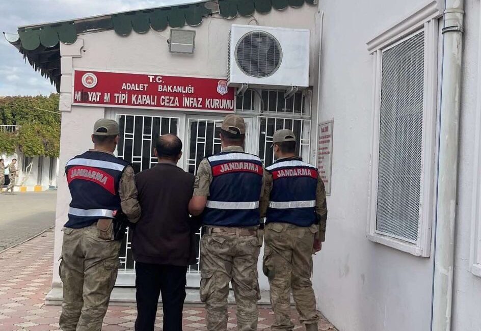 Batman’da FETÖ Üyesi Firari Zanlı Yakalandı, 6 Yıl 3 Ay Hapis Cezası Var Batman'da FETÖ/PDY'ye yönelik gerçekleştirilen operasyonda, 6 yıl 3 ay hapis