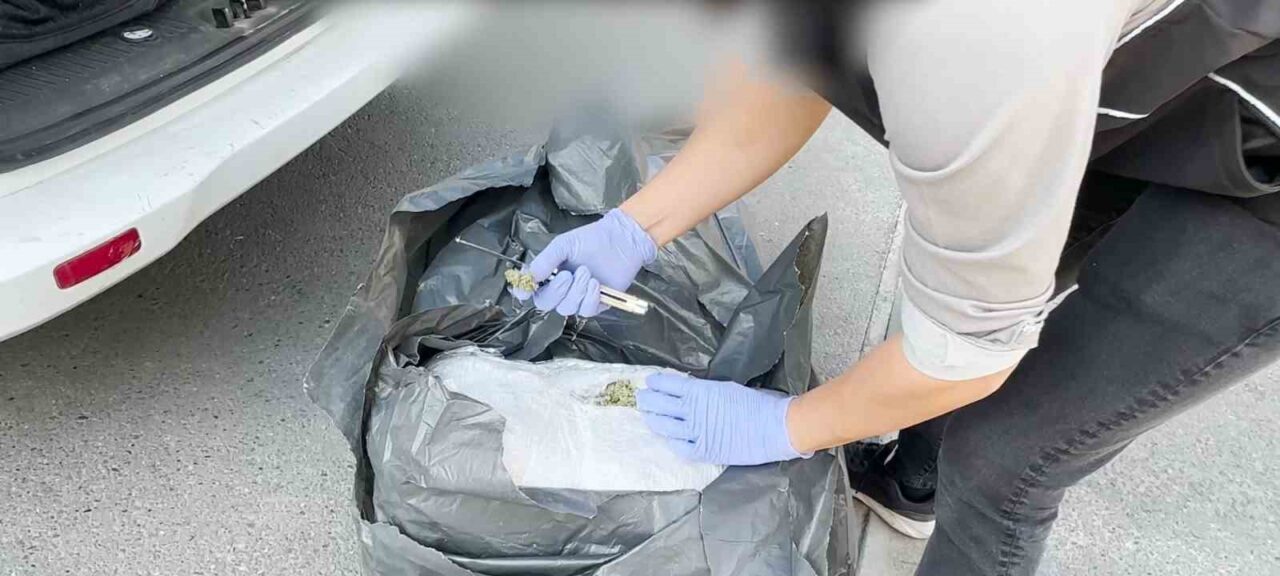 Batman'da düzenlenen operasyonla bir araçta 20 kilo 400 gram skunk