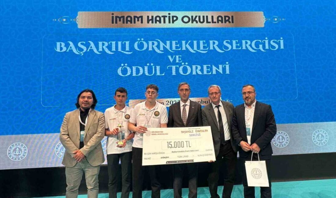 Bayburt Anadolu İmam Hatip Lisesi öğrencileri, "Atık Yağ Değil, Enerji