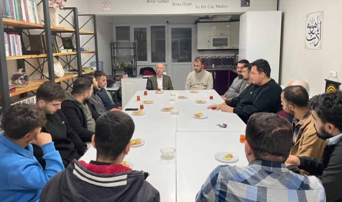 Bayburt Müftülüğü, gençlerin manevi gelişimini desteklemek amacıyla "Gençlik Buluşmaları" düzenliyor.