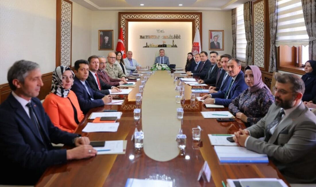 Bayburt’ta Vali Mustafa Eldivan önderliğinde Kadına Yönelik Şiddetle Mücadele İl