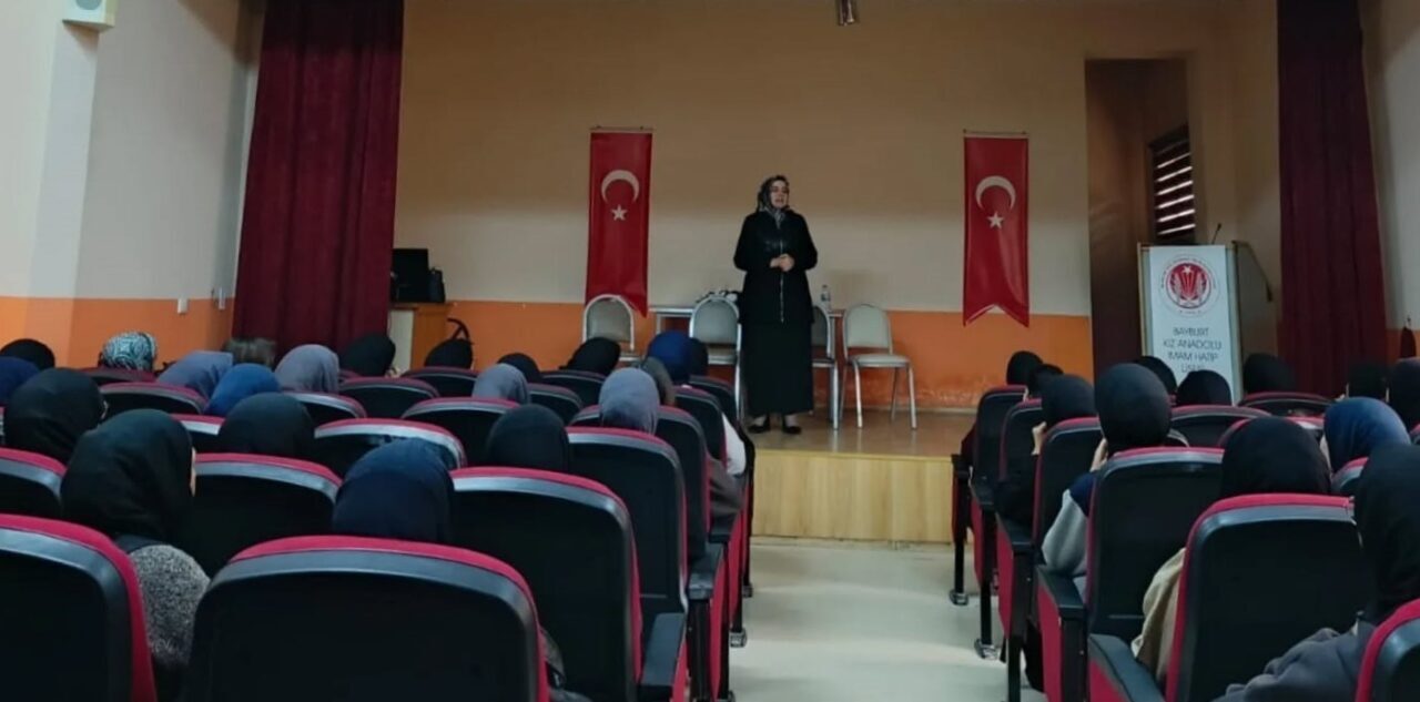 Bayburt İl Müftülüğü, Mevlid-i Nebi Haftası kapsamında Kız Anadolu İmam