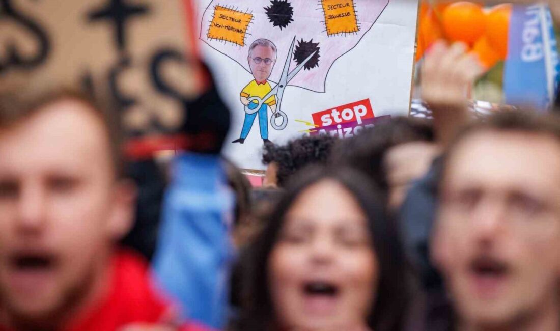 Belçika’da Hükümetin Reform Planına Tepki Olarak Genel Grev İlan Edildi Belçika'da hükümetin emeklilik ve sosyal haklar üzerindeki reform planına tepki