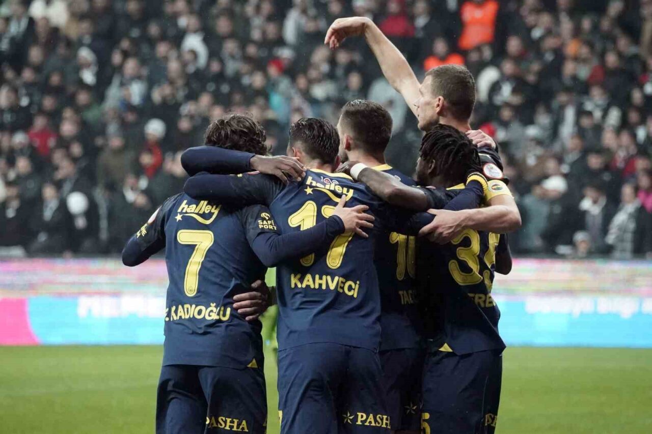 Beşiktaş ile Fenerbahçe, geçmişteki 41 derbide öne geçen takımın sadece