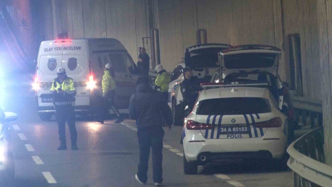 Beşiktaş'ta gece saatlerinde motosiklet kazası sonucu sürücü olay yerinde hayatını