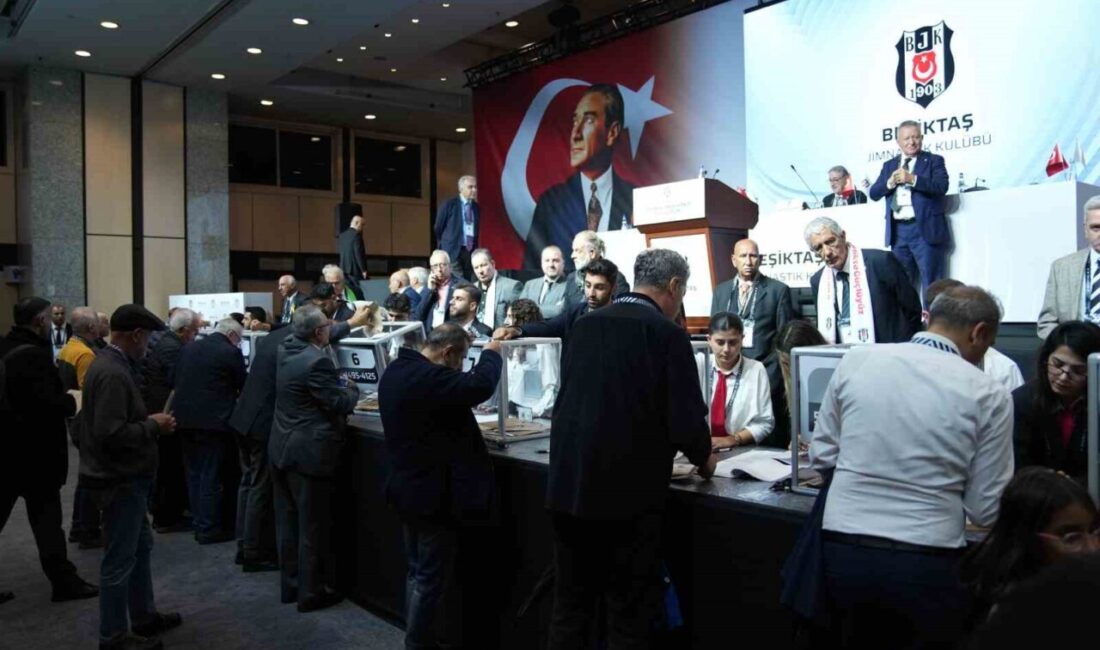 Beşiktaş Divan Kurulu Başkanlık Seçiminde Adaylar Oylarını Verdi Beşiktaş’ın divan kurulu başkanlık seçiminde adaylar Affan Keçeci, Ahmet Akpınar,
