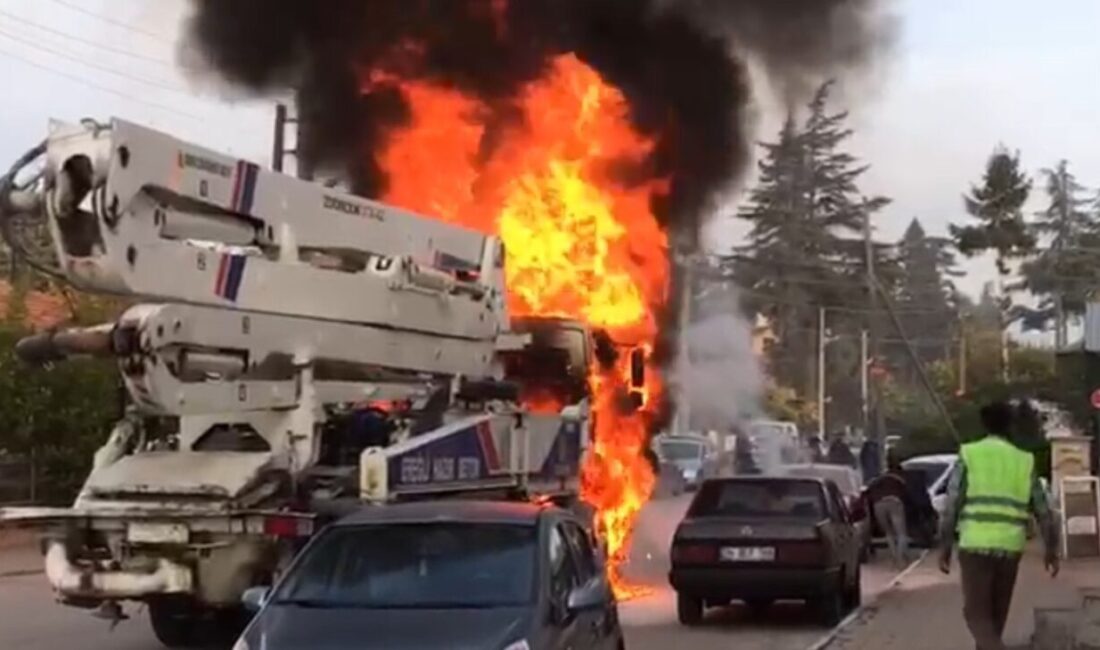 Konya'nın Ereğli ilçesinde K.S. yönetimindeki beton pompası, elektrik aksamındaki kısa