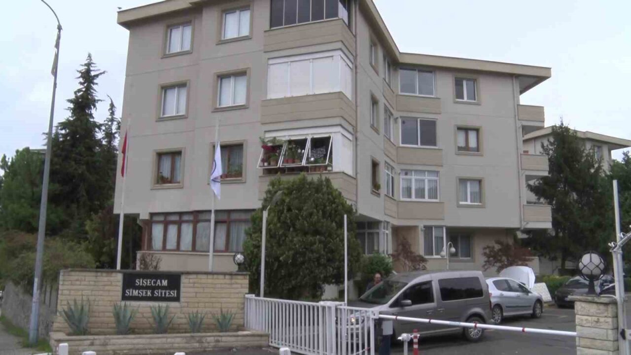 Beykoz’da Aysel Karakoç, eski sevgilisi Fethi Ş. tarafından bıçaklanarak hayatını