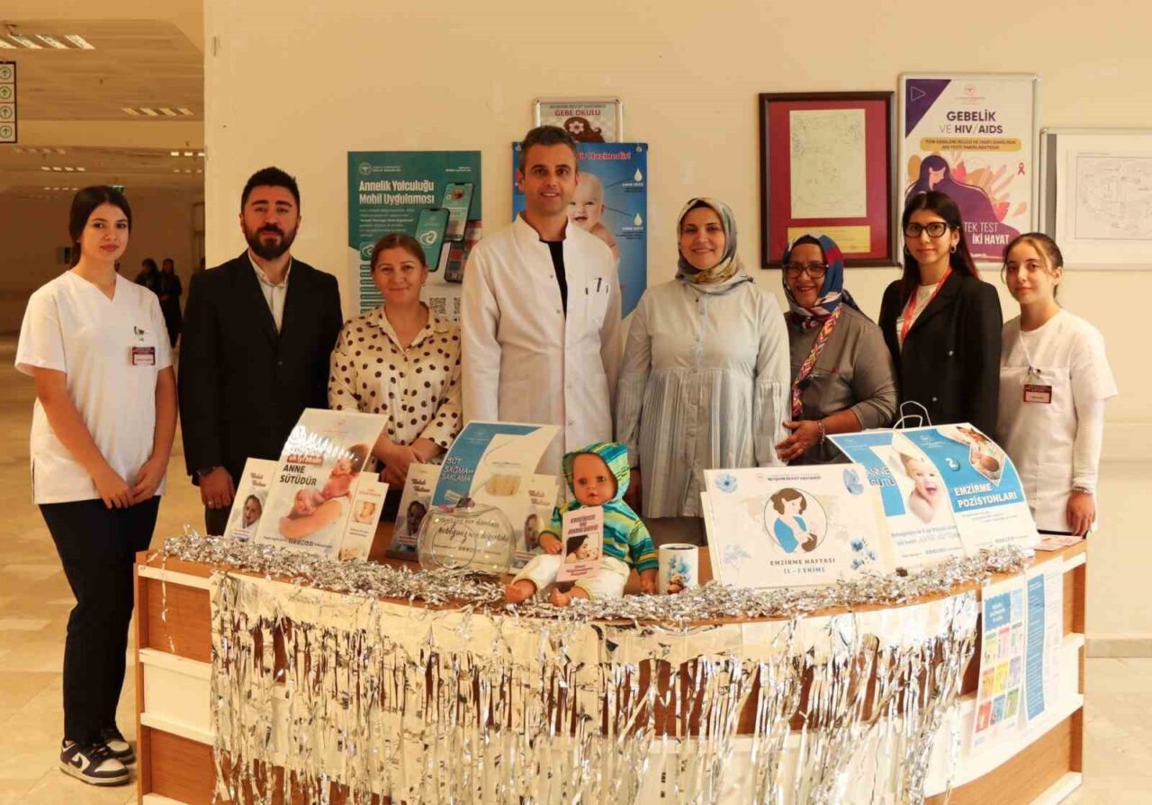 Konya'nın Beyşehir ilçesindeki Devlet Hastanesi, 1-7 Ekim Emzirme Haftası etkinliği