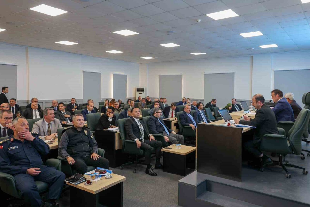 Bilecik'te Vali Faik Oktay Sözer başkanlığında gerçekleştirilen 2025 yılı dördüncü