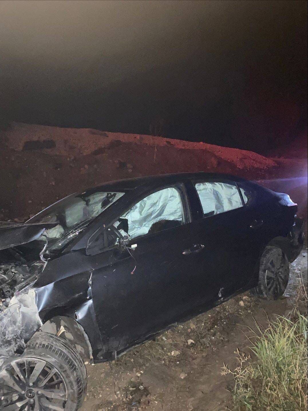 Bilecik'te Burak N. yönetimindeki otomobil, seyir halindeyken direksiyon hakimiyetini kaybederek