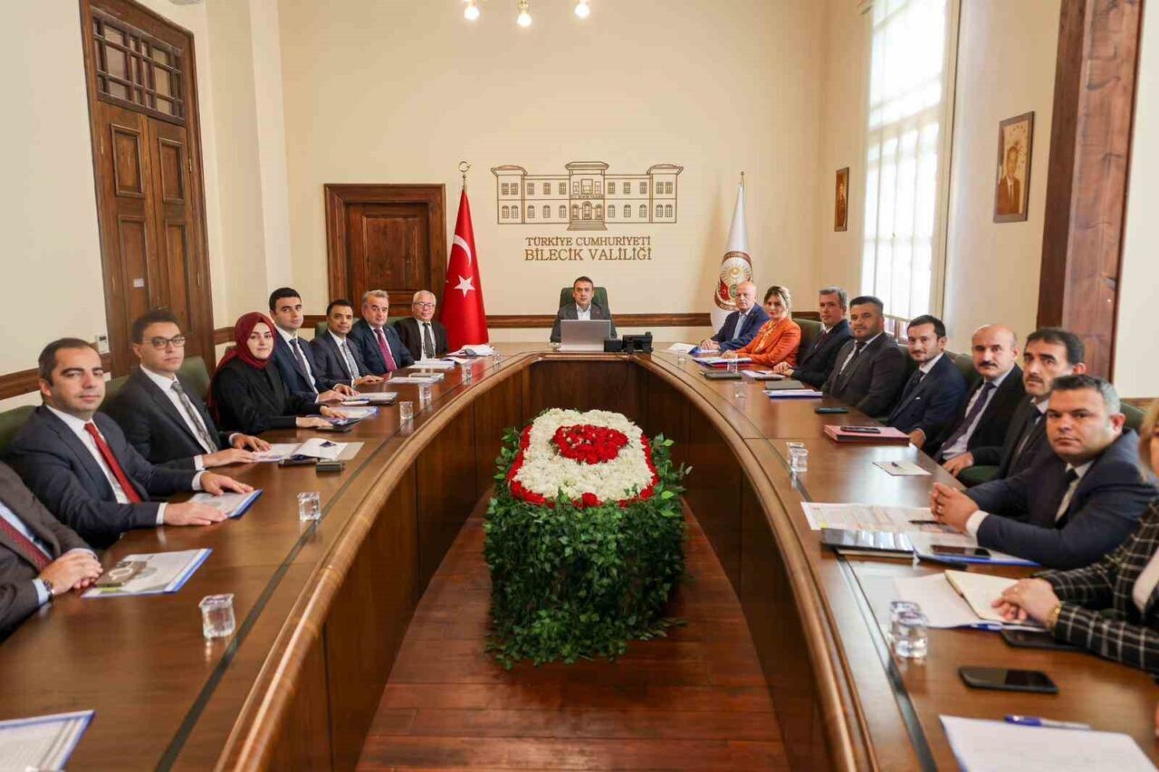 Bilecik'te Vali Faik Oktay Sözer başkanlığında, Köylerin Altyapısının Desteklenmesi Projesi