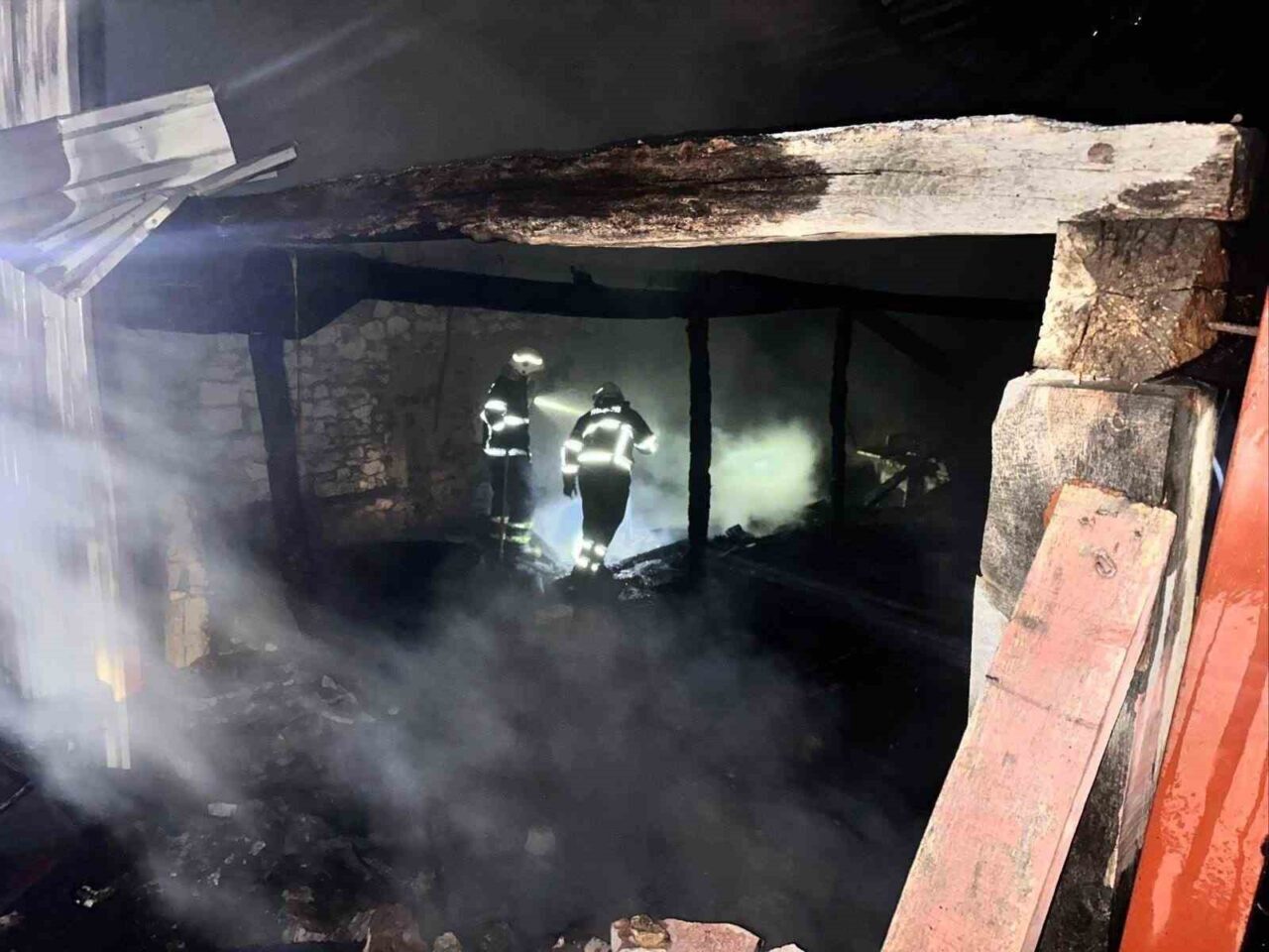 Bilecik Merkez ilçesi Alpagut köyünde Kadir D.'ye ait marangoz atölyesinde