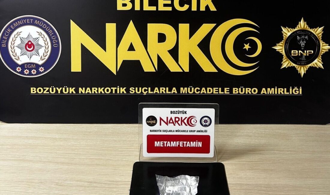 Bilecik’te Uyuşturucu Ticareti Yaparken Yakalanan Şüpheli Hakkında İşlem Başlatıldı Bilecik İl Emniyet Müdürlüğü Narkotik Suçlarla Mücadele Şube Müdürlüğü, Bozüyük