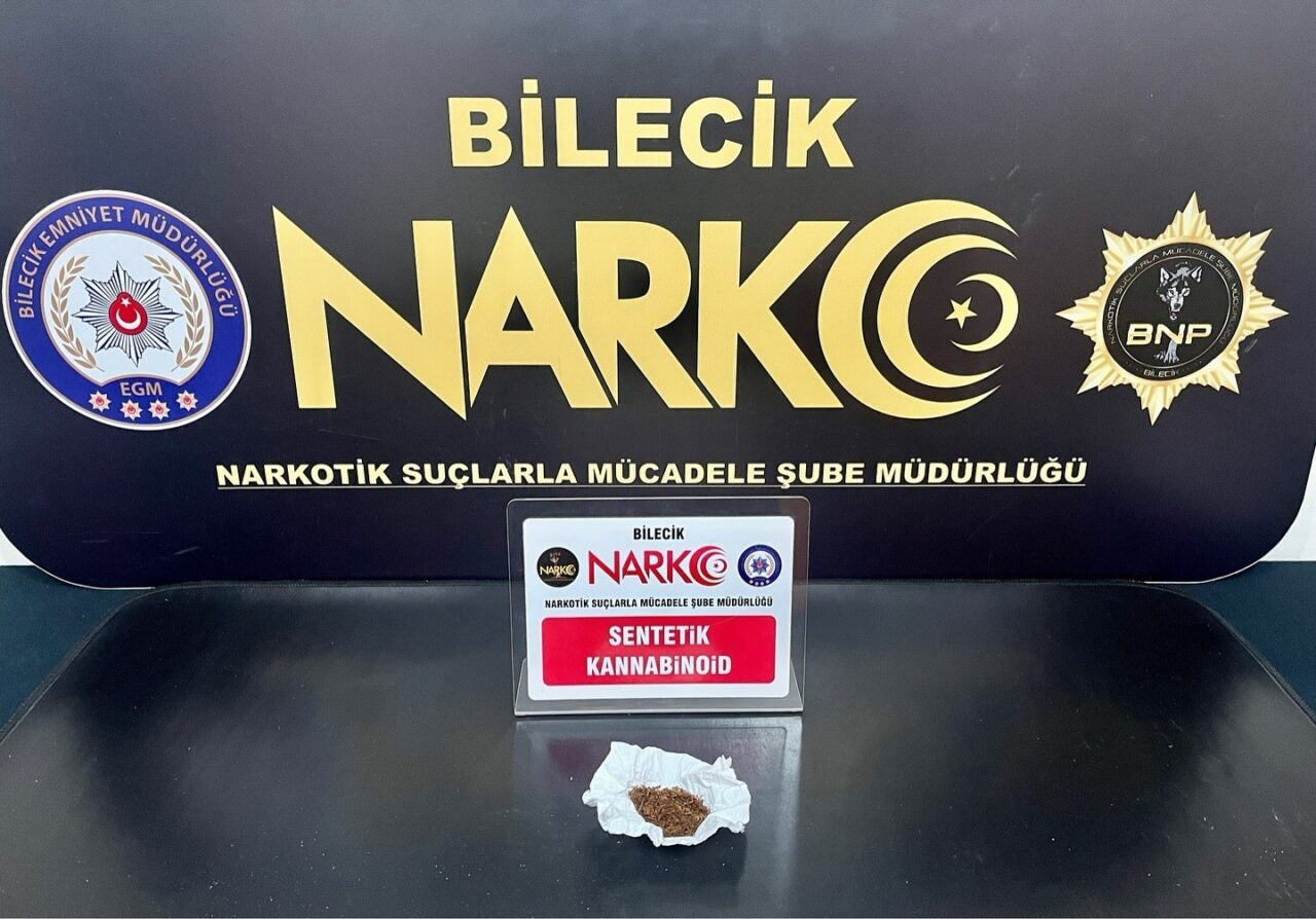 Bilecik'te Narkotik Suçlarla Mücadele Şube Müdürlüğü tarafından düzenlenen operasyonda bir
