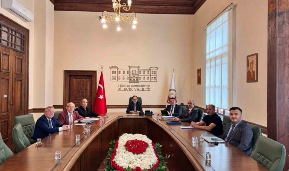 Bilecik’te sosyal tesis projesi için bilgilendirme toplantısı yapıldı Bilecik’teki Recep Dindar Sosyal Dayanışma, Eğitim ve Kültür Vakfı, yeni