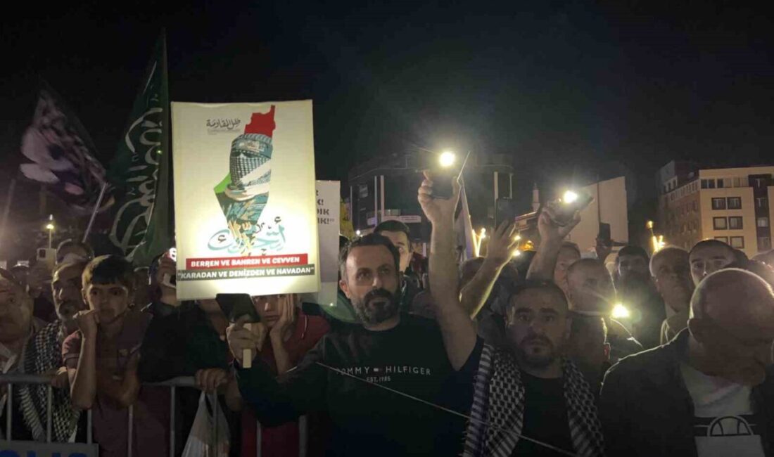 Bingöl'de Filistin işgalini protesto etmek amacıyla düzenlenen yürüyüşe binlerce kişi