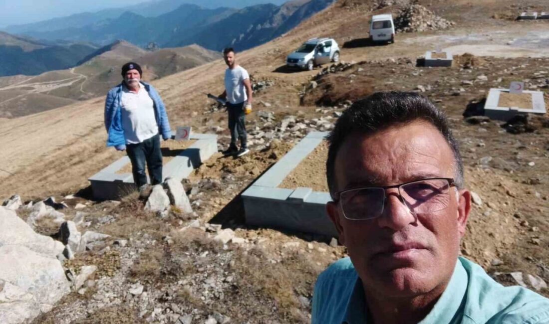 Maçka’da Çataltepe Şehitliği için Gönüllü Çalışmalar Devam Ediyor Trabzon'un Maçka ilçesindeki Çataltepe Şehitliği'nin düzenleme çalışmaları, şehitlerin anısını yaşatmak