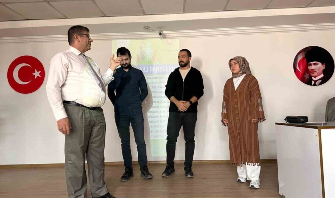 Şanlıurfa’da Aile Yılı Kapsamında Aile Temalı Seminerler Başladı Şanlıurfa'da 2025 "Aile Yılı" kapsamında İl Müftülüğü ve İl Milli