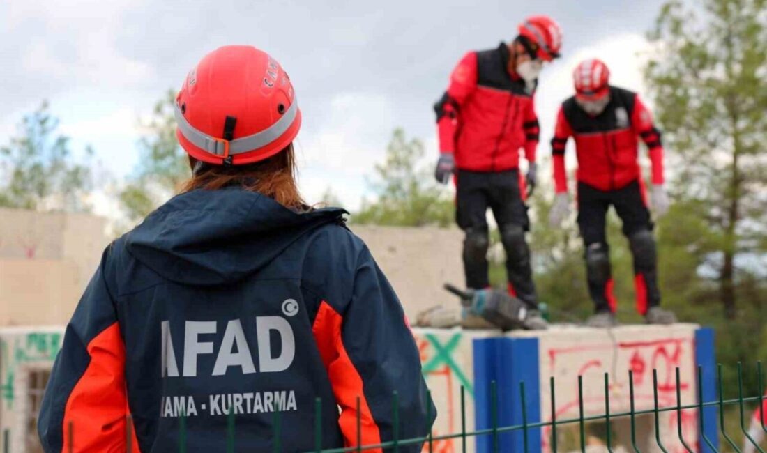 Bodrum Belediyesi Arama ve Kurtarma Ekibi, Ulusal Yeterlilik İçin Tatbikat Gerçekleştirdi Bodrum Belediyesi Hafif Düzey Arama ve Kurtarma Ekibi (BAK), Muğla'da