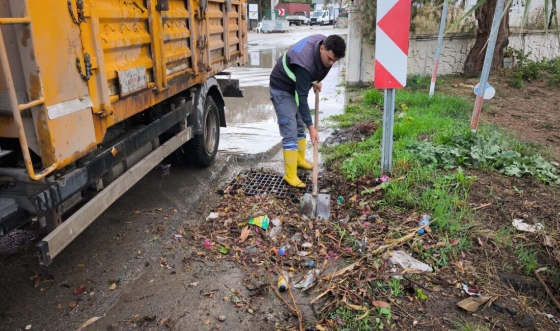 Bodrum’da Sağanak Yağmurun Ardından Farklı Görüntüler ve Turistlerin Deniz Keyfi Bodrum'da etkili olan sağanak yağmur, su taşkınlarına ve yolda mahsur