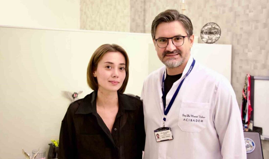 Bodrum’da Bisiklet Kazasında Ağır Yaralanan Genç Kız Hayata Tutundu Bodrum'da bisiklet kazası geçiren 22 yaşındaki Simge Ürgün, Acıbadem Bodrum