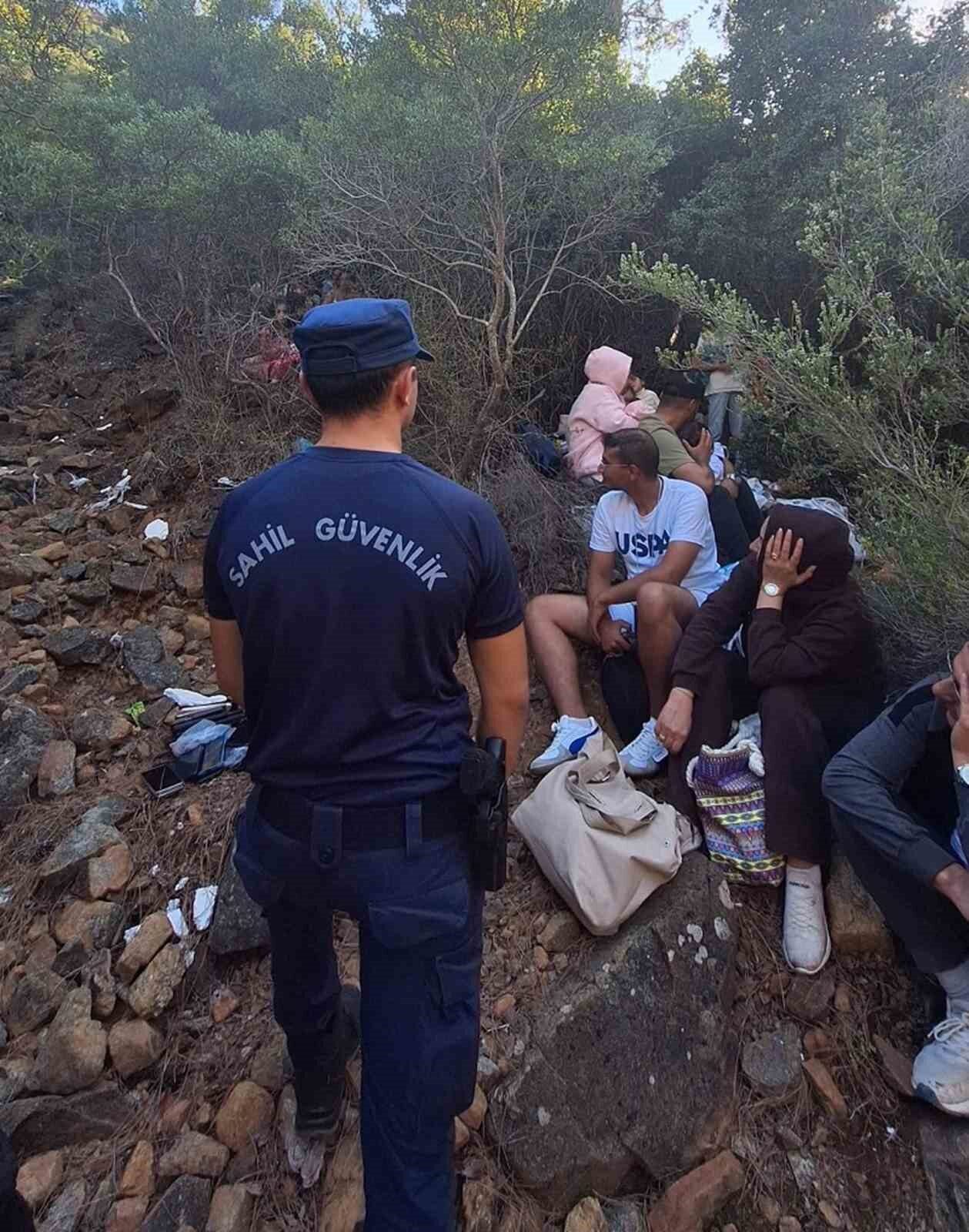 Muğla'nın Fethiye ilçesinde, Boncuklu Koyu'nda 29'u çocuk toplam 59 düzensiz