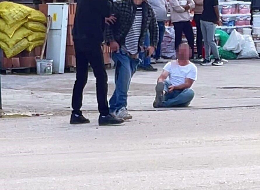 Sakarya'nın Adapazarı ilçesinde, iki grup arasında borç nedeniyle çıkan silahlı