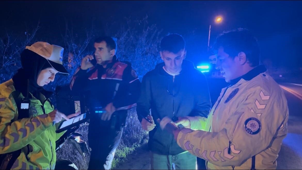 Tekirdağ Çorlu'da motosikletli polis tarafından durdurulmak istenen T.Y.Ö., durmayarak kaçmaya