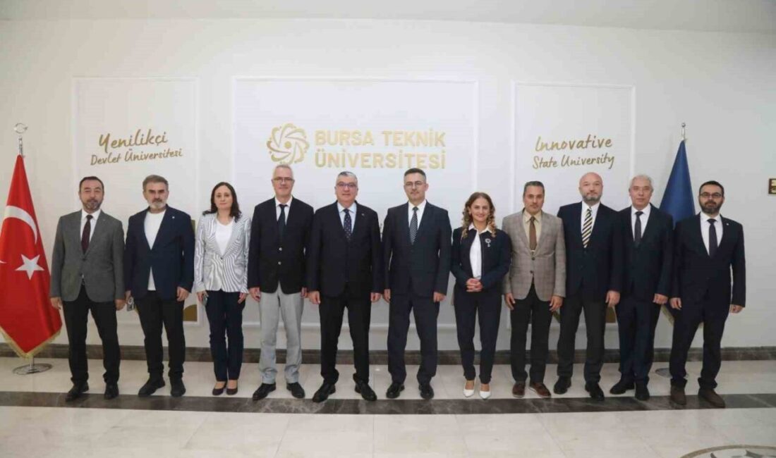 Bursa Teknik Üniversitesi’nde Denizcilik İşletmeleri Yönetimi Bölümü 2025-2026 Yılına Ulaştırma ve Altyapı Bakan Yardımcısı Ünüvar’ın Katıldığı Açılış Dersiyle Başladı Bursa Teknik Üniversitesi Denizcilik Fakültesi, 2025-2026 akademik yılına Ulaştırma ve