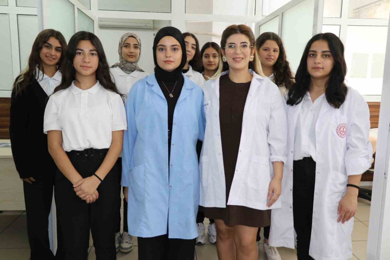Diyarbakır Dicle Kız Meslek Lisesi'nde kuaförlük ve cilt bakım bölümü