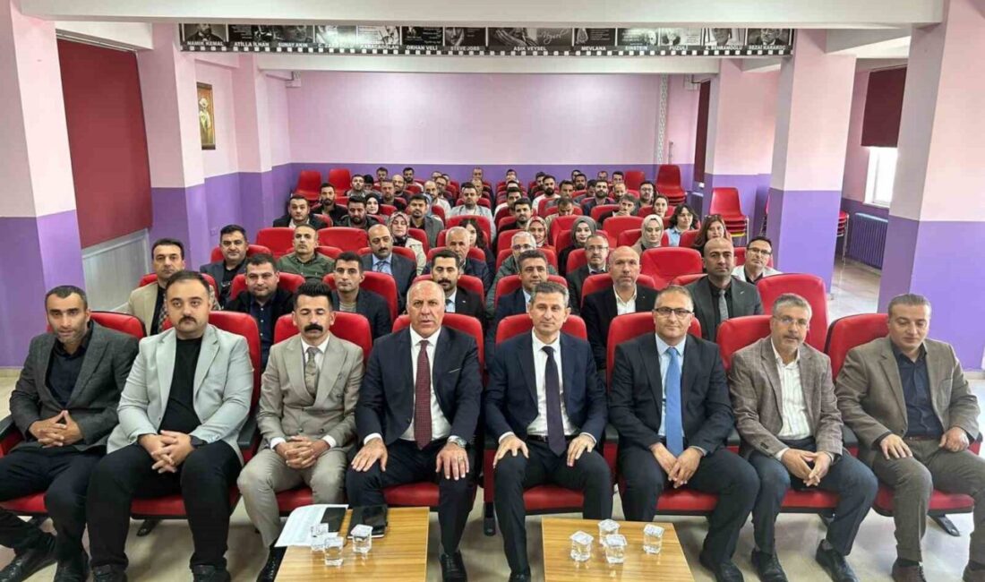 Muş'un Bulanık ilçesinde İl Millî Eğitim Müdürü Abdulkadir Altay'ın liderliğinde