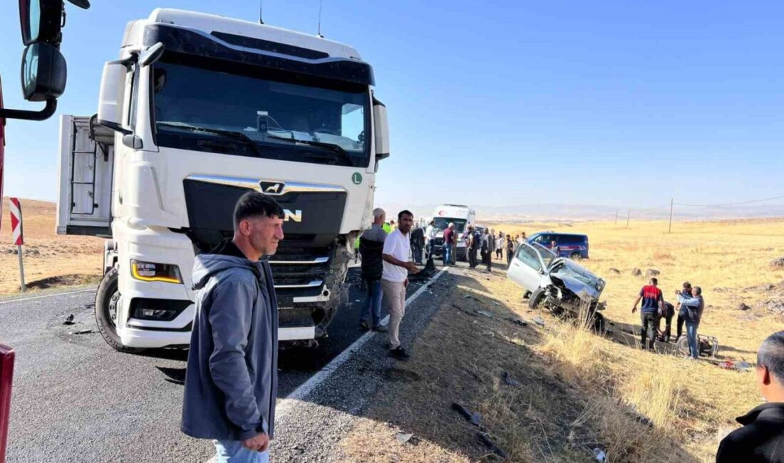 Muş’ta otomobil ile tırın çarpıştığı kazada bir kişi yaralandı Muş'un Bulanık ilçesinde meydana gelen trafik kazasında, Mehmet Deniz'in kullandığı
