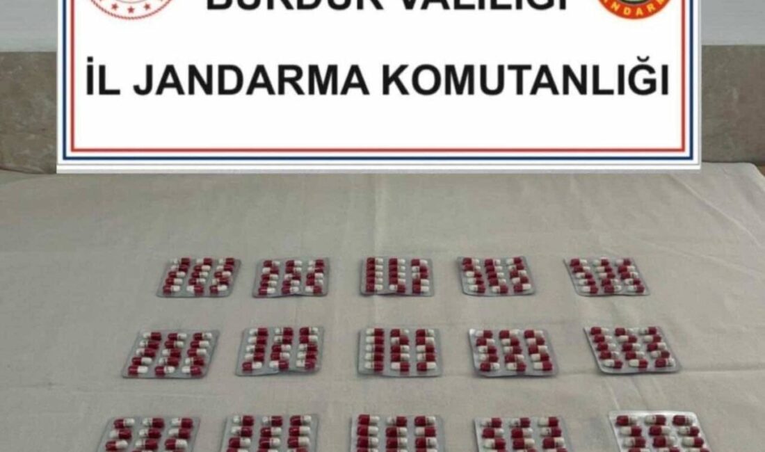 Burdur'da jandarma ekipleri, uyuşturucu ile mücadele kapsamında 225 sentetik ecza
