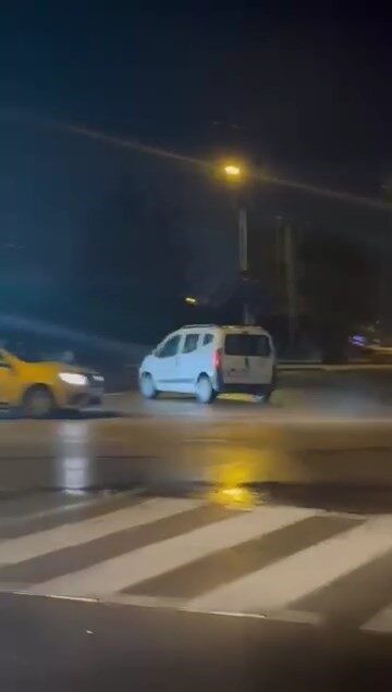 Bursa'da alkollü olduğu öne sürülen bir sürücü, trafik polislerinden kaçmaya