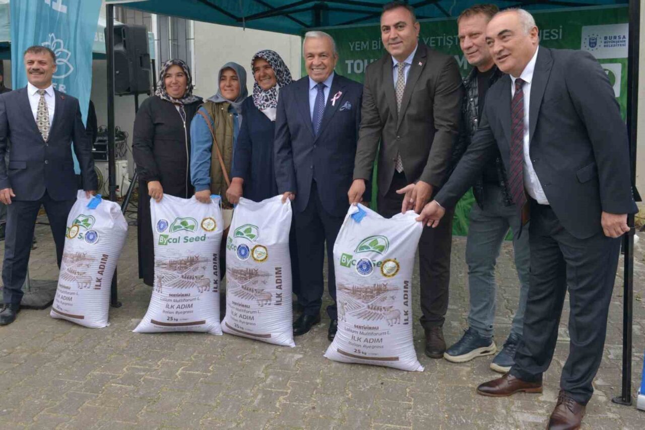 Bursa Büyükşehir Belediyesi, Nilüfer ve Mudanya'daki çiftçilere toplam 9 ton