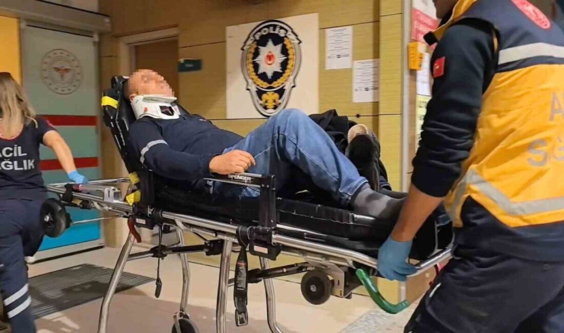 Bursa'nın İnegöl ilçesinde hafif ticari araç ile tırın çarpışması sonucu
