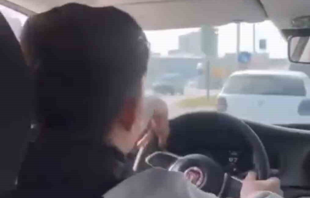 Bursa'nın Yıldırım ilçesinde bir sürücü, Yakın Çevre Yolu'nda tehlikeli manevralar
