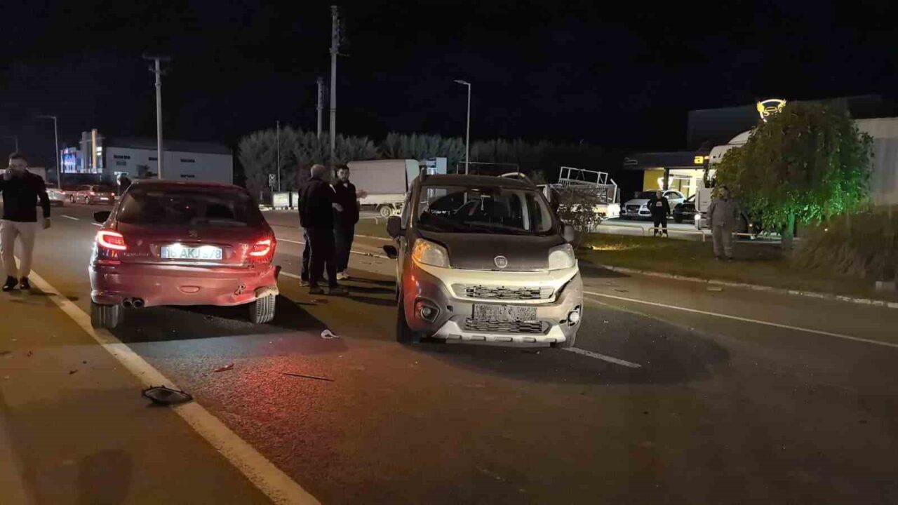 Bursa'nın İnegöl ilçesinde meydana gelen zincirleme trafik kazasında 3 kişi